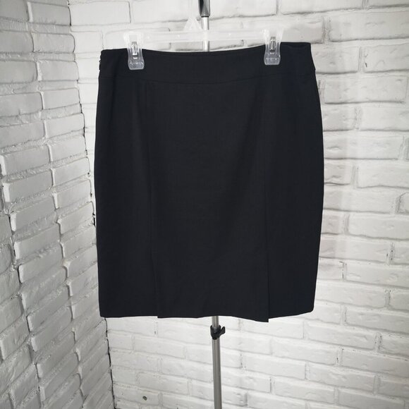 Tahari Arthur S. Levine Ladies Size 10 Navy Lined Side Zip Skirt - Picture 2 of 8